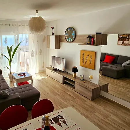 Apartmán Cozy Sea Views In *