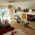 Apartmán Cozy Sea Views In *